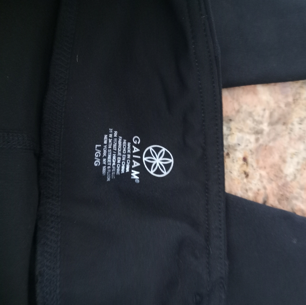 Capris - Picture 3 of 3